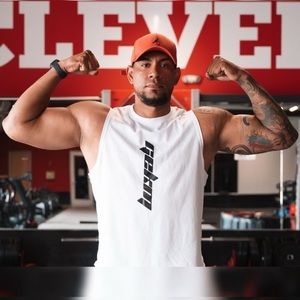 Meet your Posher, José